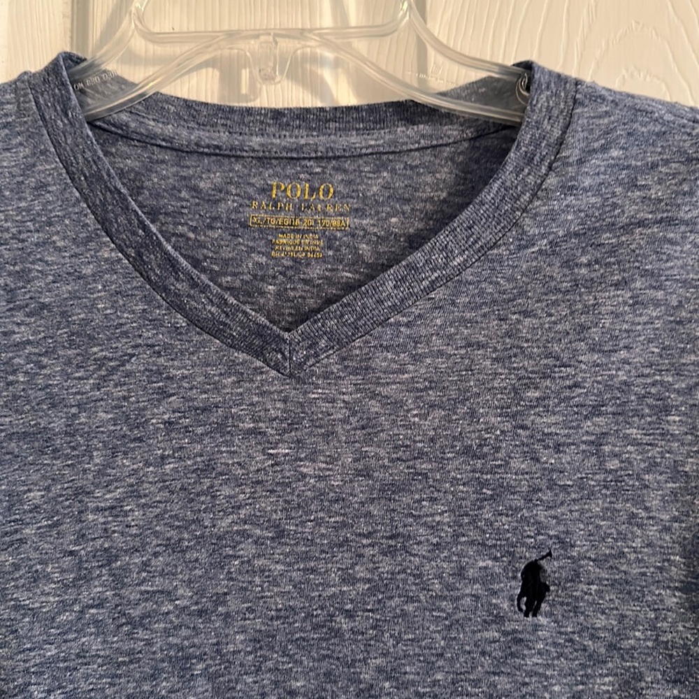 Polo BOYS XL (18-20) long sleeve soft tee. Gently worn
